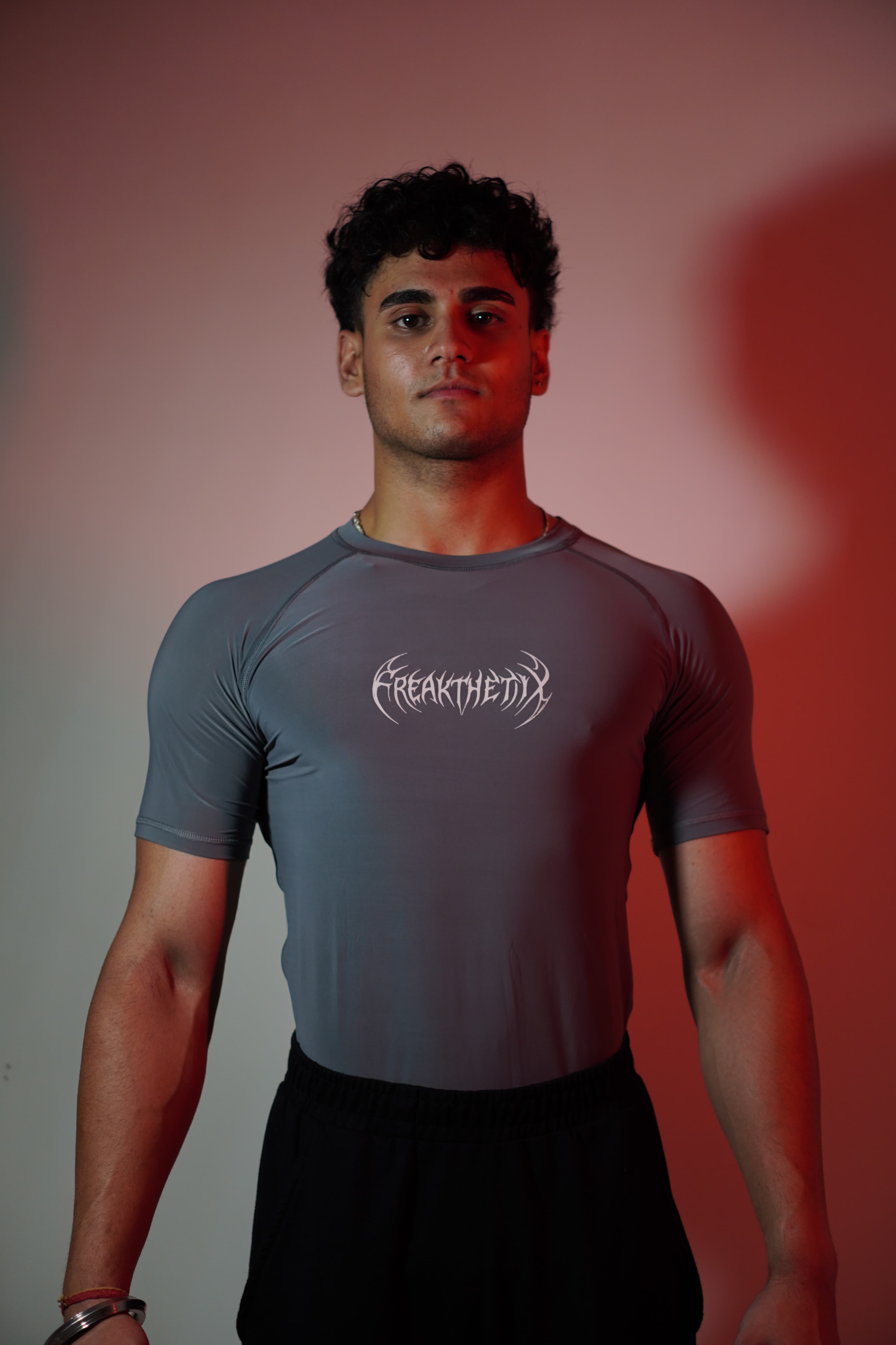 PLAIN COMPRESSION GREY HALF SLEEVE